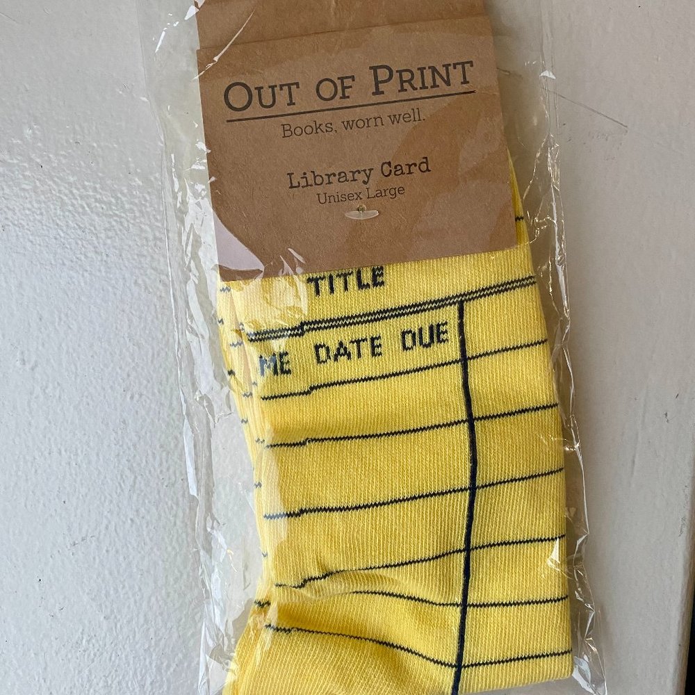 Library Card Yellow cozy socks